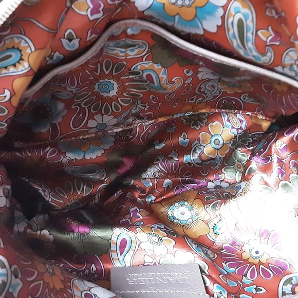 LIKE NEW Danier Metallic Gold Leather - Picture 3 of 15